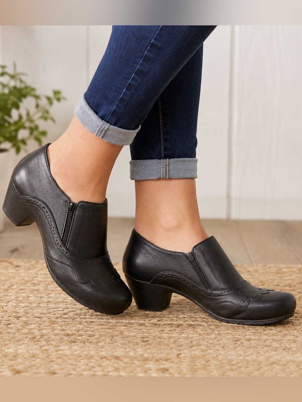 Dansko Black Leather Heeled Clogs Booties EU 39 US 8.5-9 Comfort Shoes